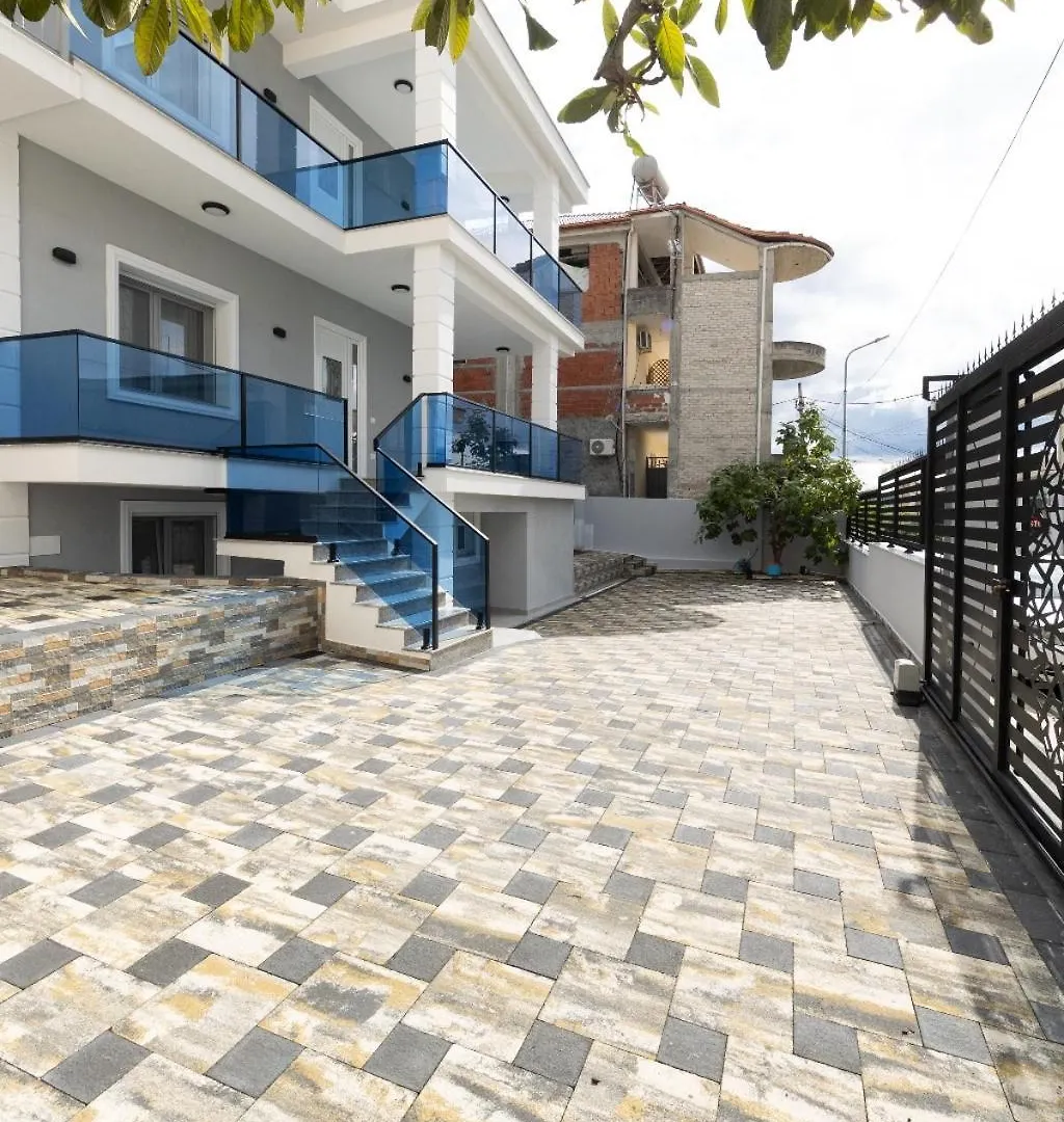 Villa Royal Tirana